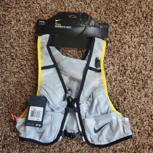Nike Trail Womens Vest size L